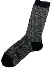 Load image into Gallery viewer, Tey Art Alpaca Socks-Zoey Stripe Black (L) (Mens)
